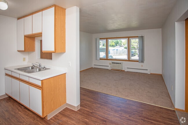 1BR, 1BA - 726SF