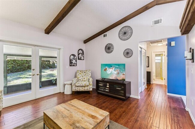 Photo - 116 Willow Ave Townhome