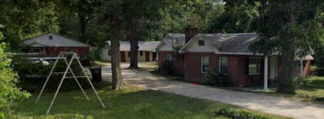 Building Photo - 1940 Haynie Dr Rental