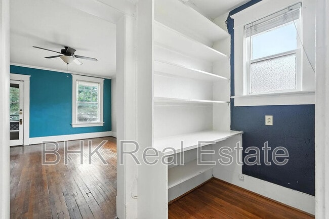 Photo - 4920 Victor St Unit 2