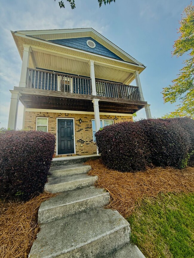 Awesome Standalone Townhouse at Bridgewater! - Awesome Standalone Townhouse at Bridgewater!
