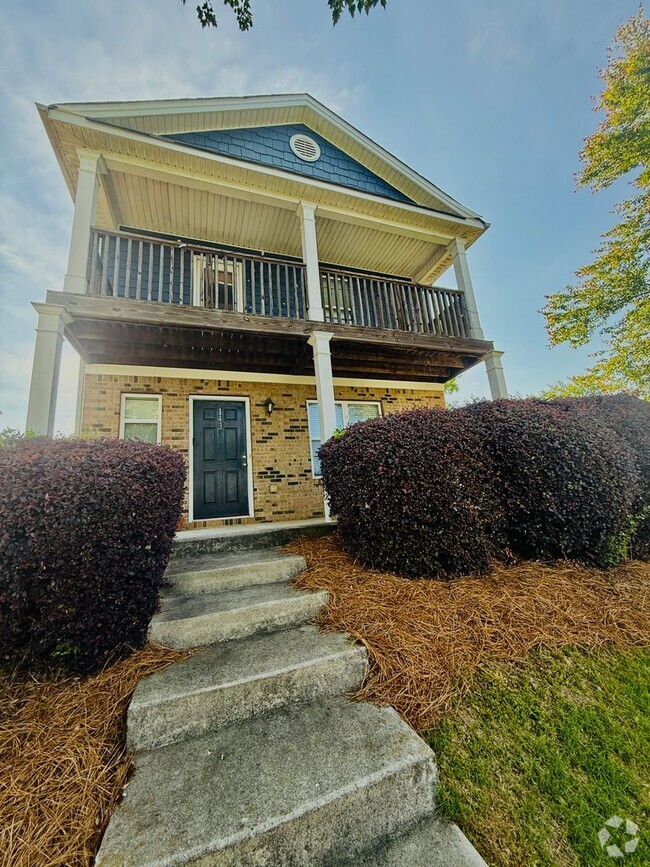 Building Photo - Awesome Standalone Townhouse at Bridgewater!