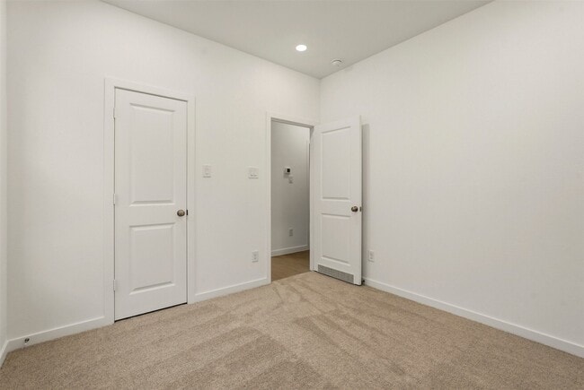 Building Photo - 21531 Colonial Medow Creek Trl