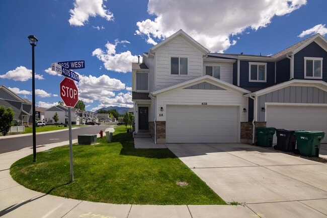 Building Photo - 4156 S 2825 W