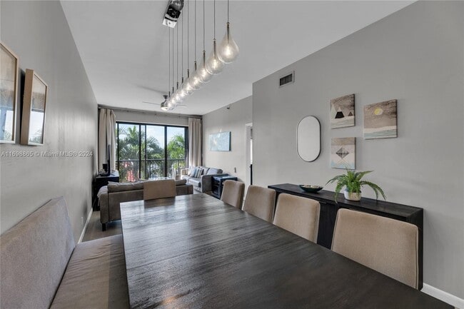 Photo - 8816 Collins Ave Unidad 206