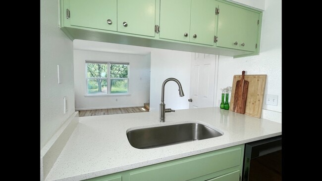 Photo - 5000 Mashie Cove