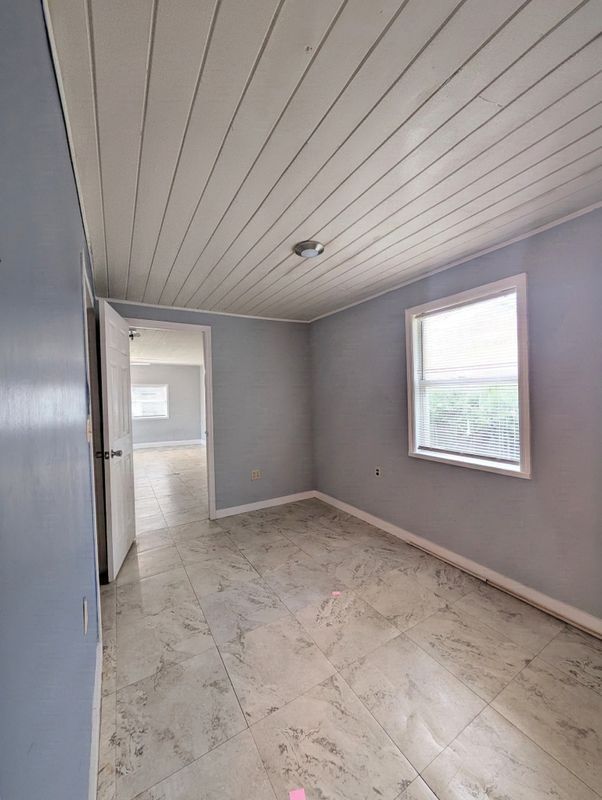 Photo - 1200 Kaley Ave