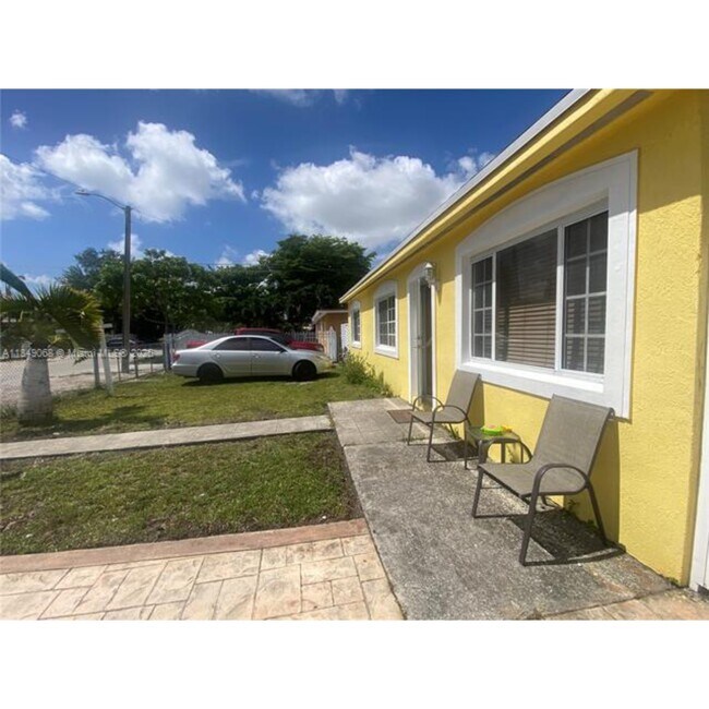 Photo - 10440 NW 28th Ct