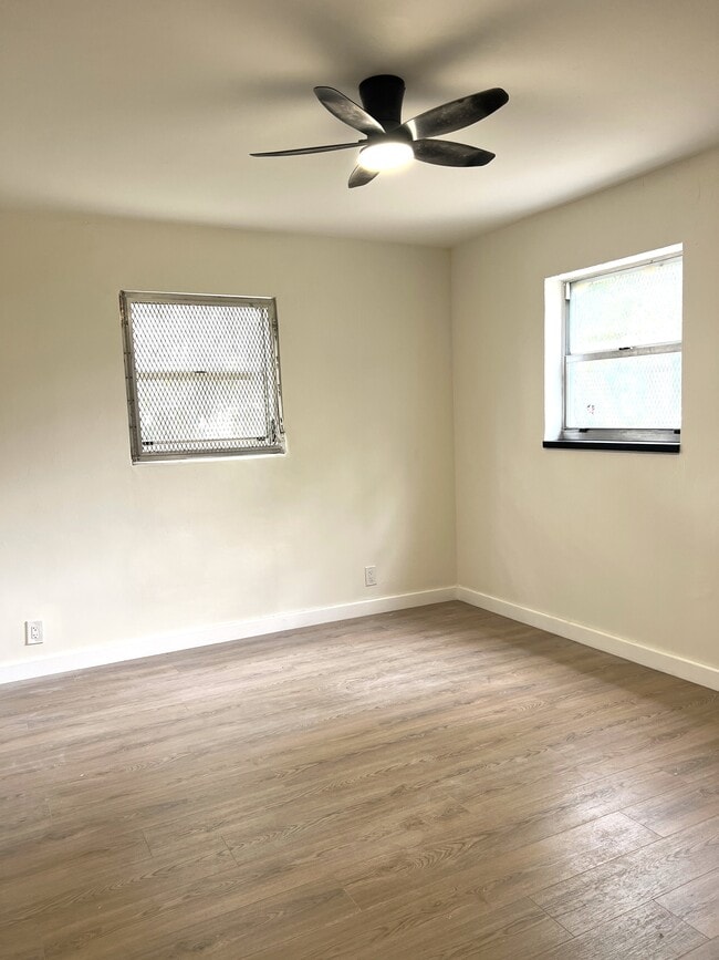 Photo - 606 6th St Unidad 1