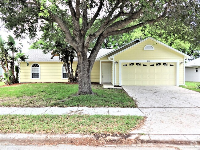 Building Photo - 182 Twin Lakes Rd Rental