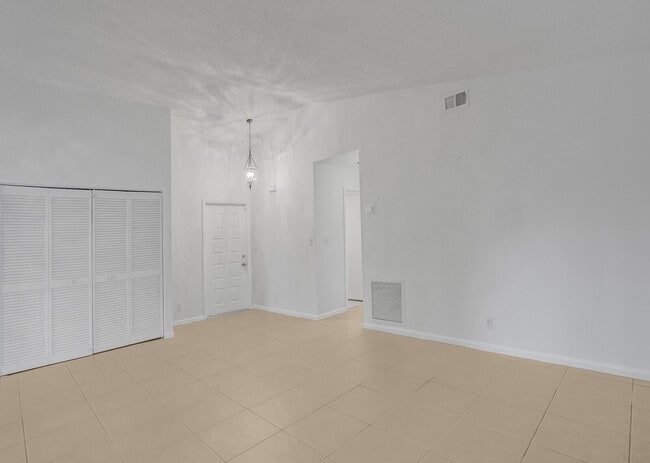Photo - 2533 Bedford Mews Dr