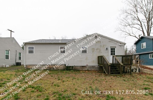 Photo - 1611 W Belmont St