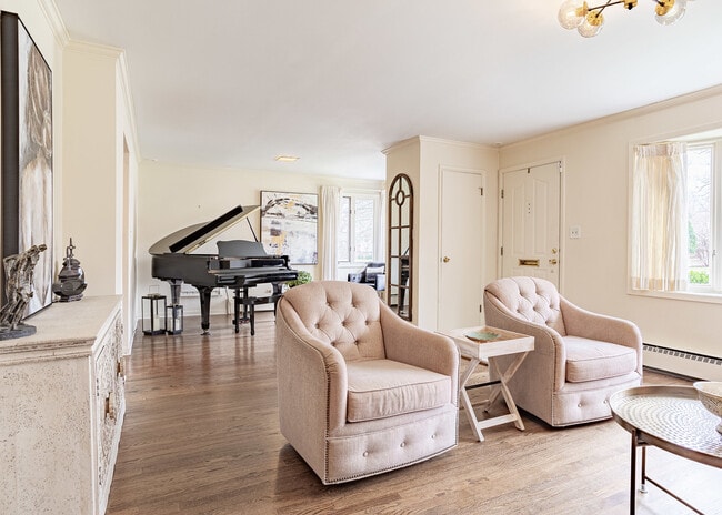 Photo - 3890 Gregory Dr