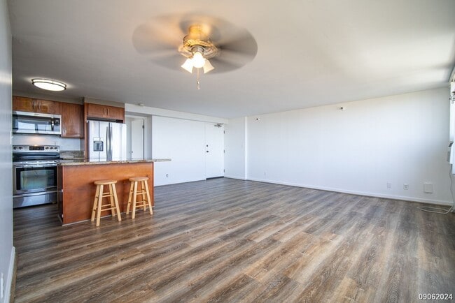 Photo - 2Br/2Ba/2Pkg with Beautiful Views #3601 Tower A $2550