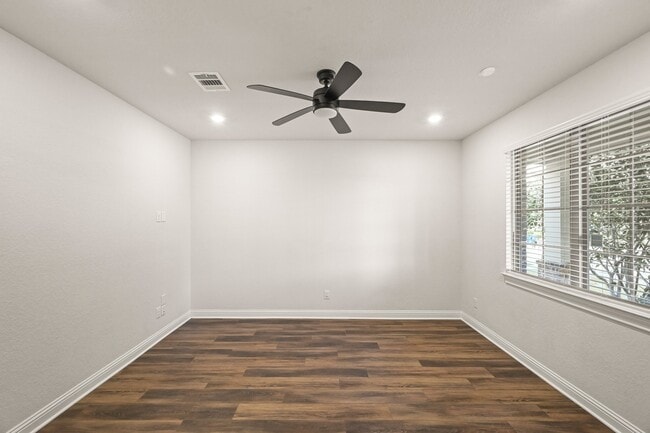 Photo - 15703 Monkey Rock Dr