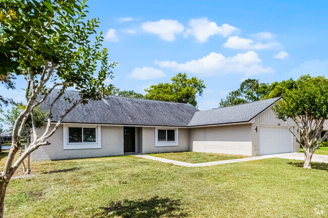 Building Photo - 485 Lakeshore Dr Rental