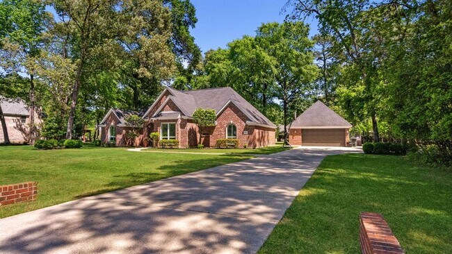 Photo - 502 Garrett Dr