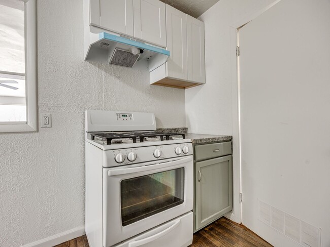 Photo - Updated home in Heart of OKC + 4 bedrooms