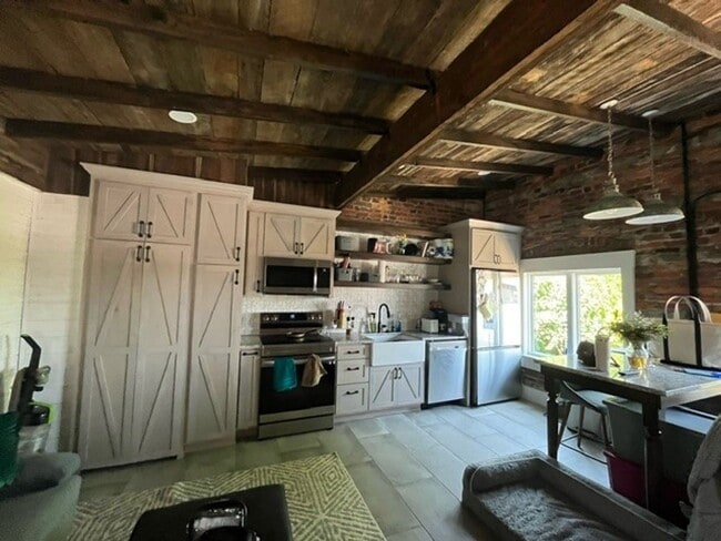 Photo - 260 N 22nd St