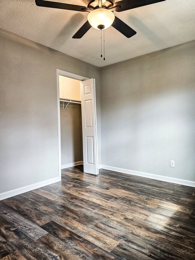 Photo - Dodson Unit 1707