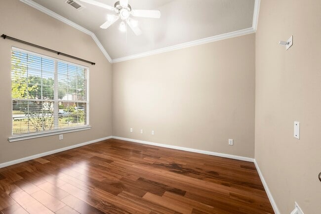 Building Photo - 17439 Memorial Mills Dr