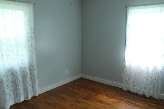 Photo - 441 Chambers Rd