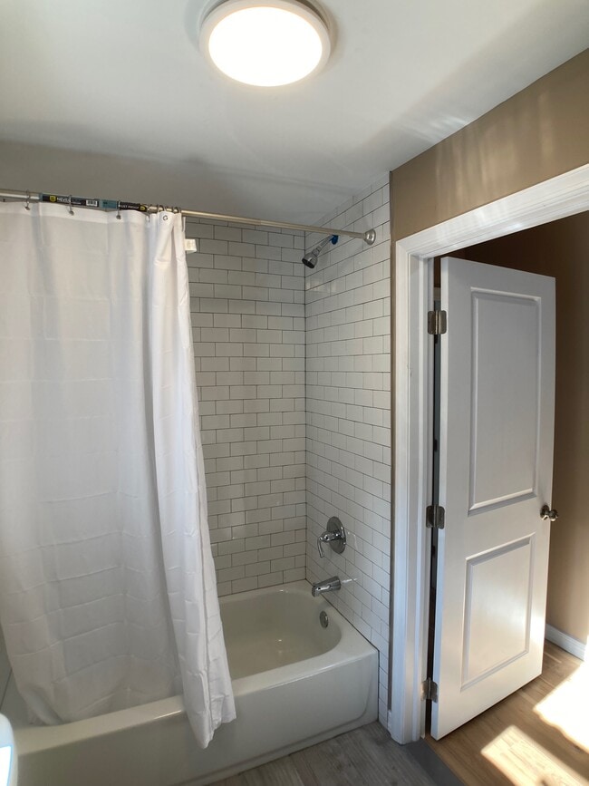 Photo - 4523 Parrish St