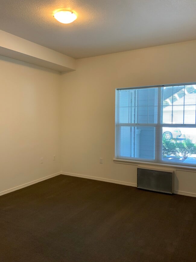 Photo - Willamette Estates