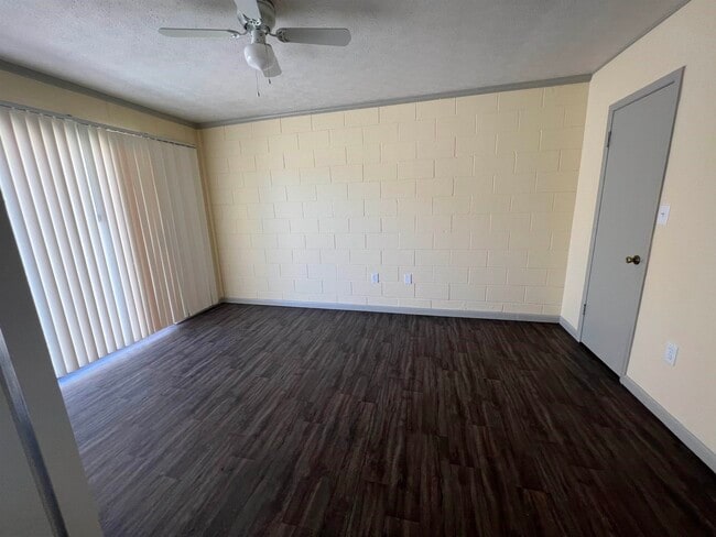 Photo - 2241 W Pensacola St