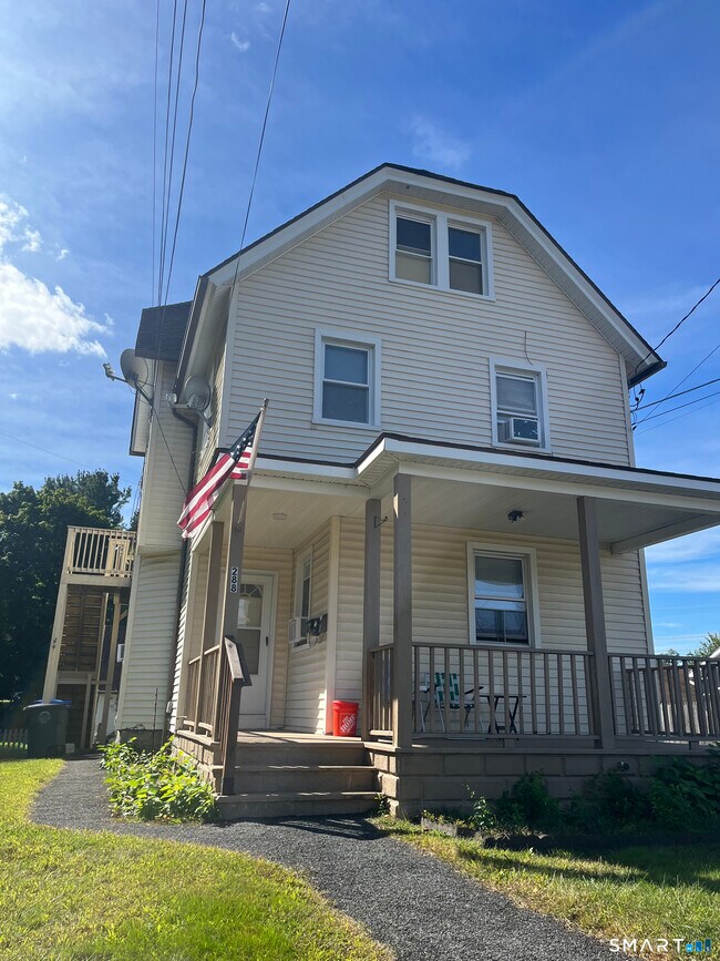 288 Oak Ave Unit 2nd fl
