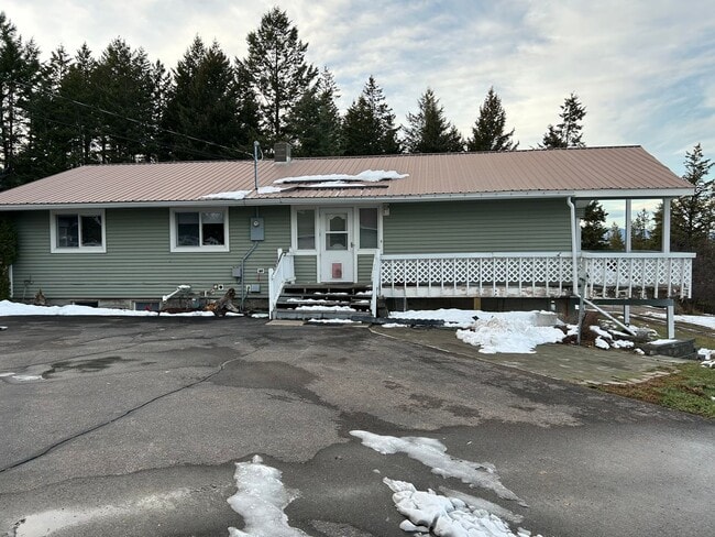 Photo - 180 Kookoosint Trail