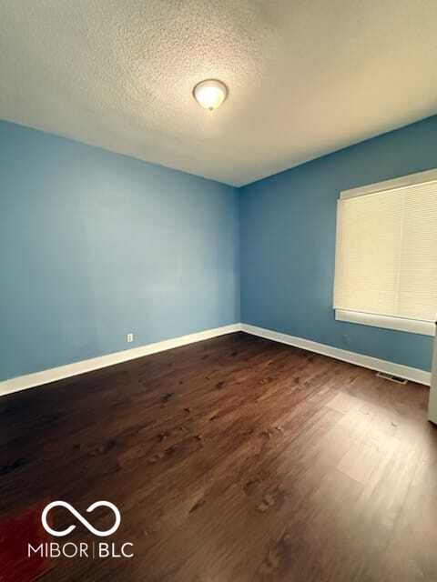 Photo - 771 Haugh St