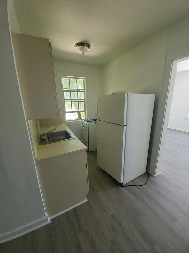 Photo - 236 NE 28th St Unit 5