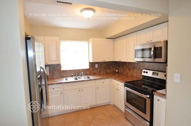 Photo - 18014 NW 78th Pl