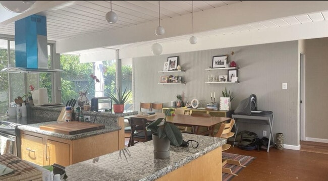 Living room - 1159 Pome Ave Casa