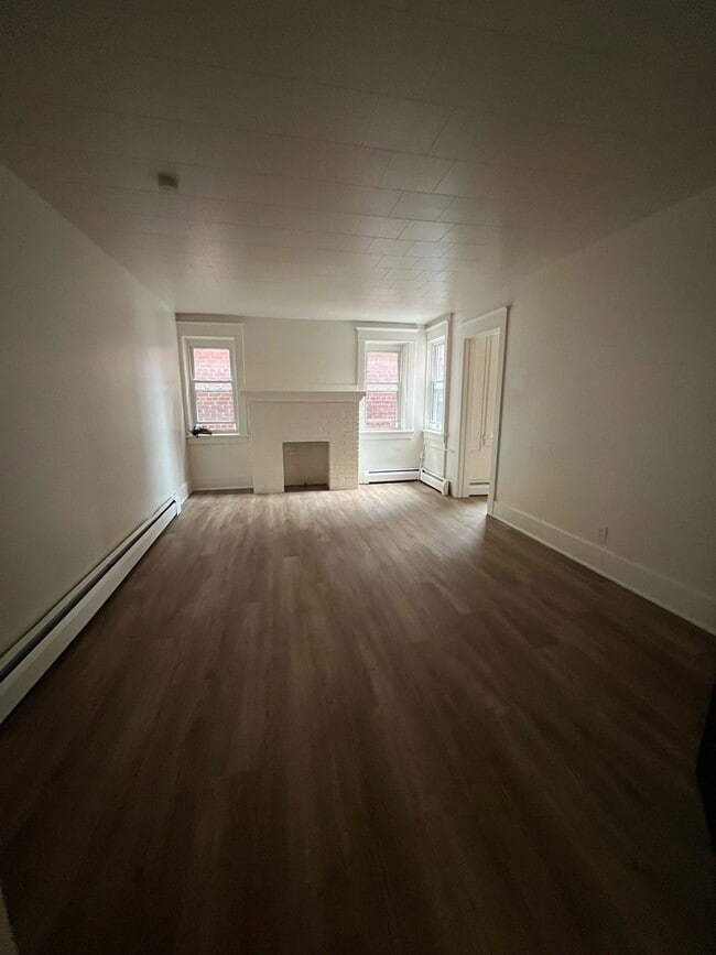 Photo - 1551 Hertel Ave Unit 10