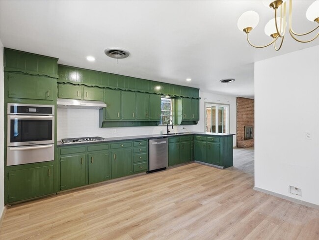 Photo - 1200 Thomas St