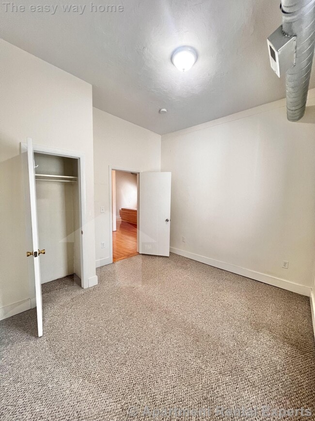Building Photo - 205 Highland Ave