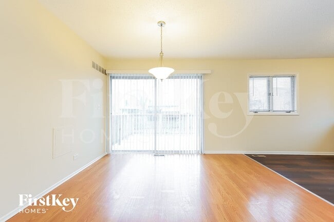 Photo - 185 Mulford Dr