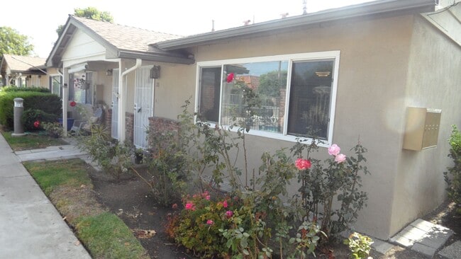 Photo - Nicely Updated 1 Bedroom 1 Bathroom, Coco ...