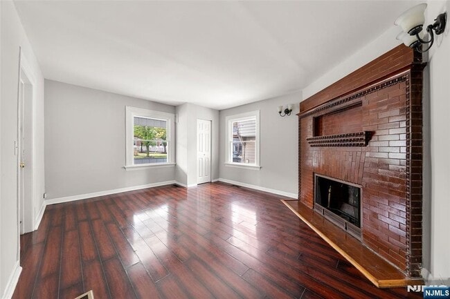 Photo - 126 Essex St