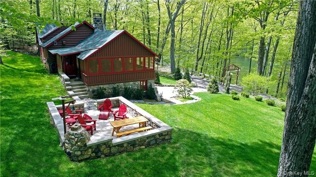 Photo - 77 Lake Dr