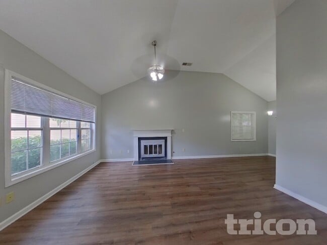 Photo - 350 Jamaica Cove SW