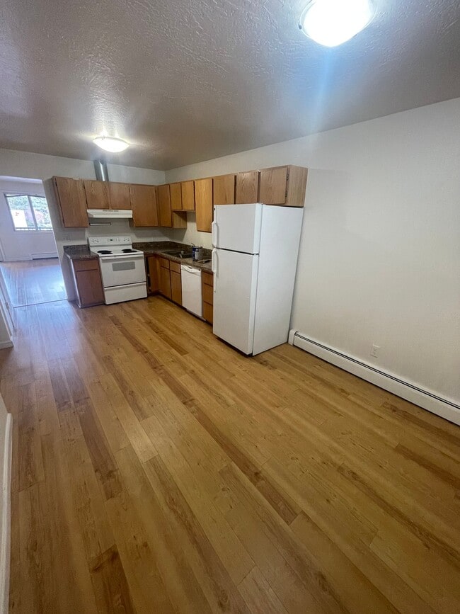 Photo - 825 SW Higgins Ave Unit 7A