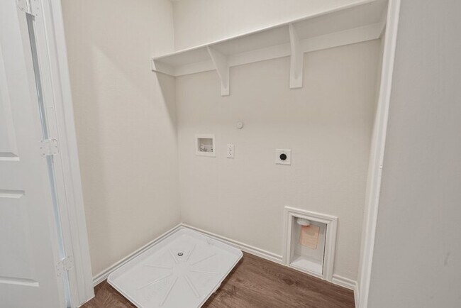Photo - 322 Tall Cedar Wy