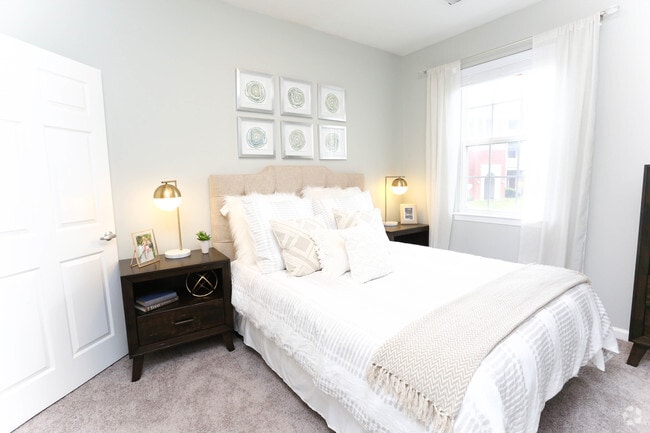 2BR, 2BA - 1,042 SF - Preakness - Bedroom