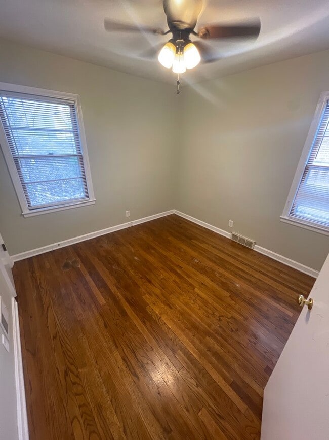 Photo - 6013-6015 Birch St Unidad 6015