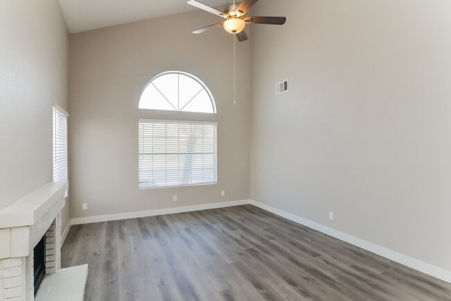 Photo - 763 Butternut Ct