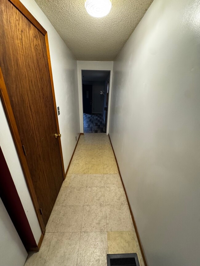 Photo - 935 Sheridan St