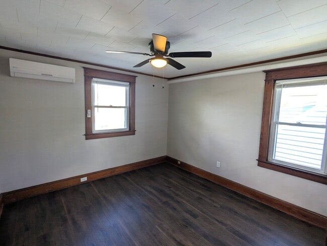 Photo - 1236 Maple Ave Unit B